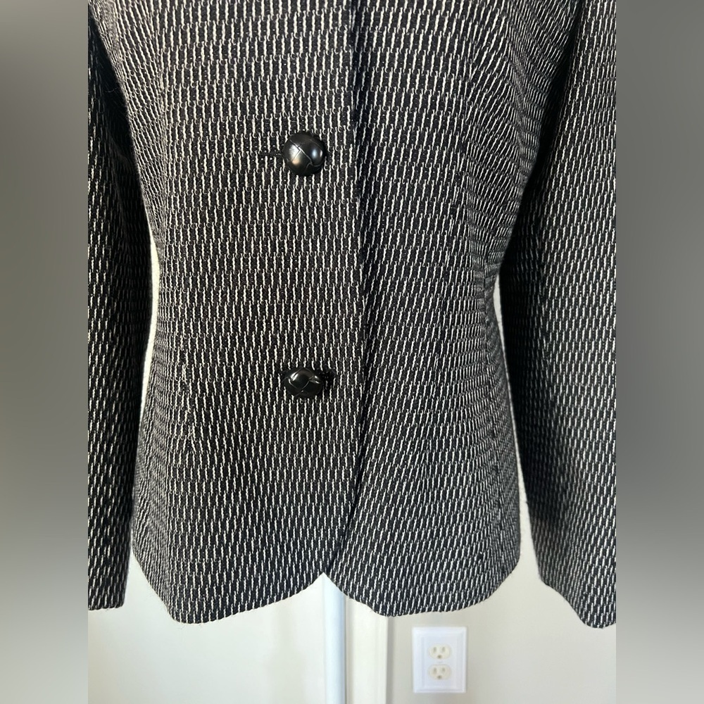 Louben Woman’s Grey/White Wool Blend Thicker Blazer Jacket Size 8 - Picture 3 of 12